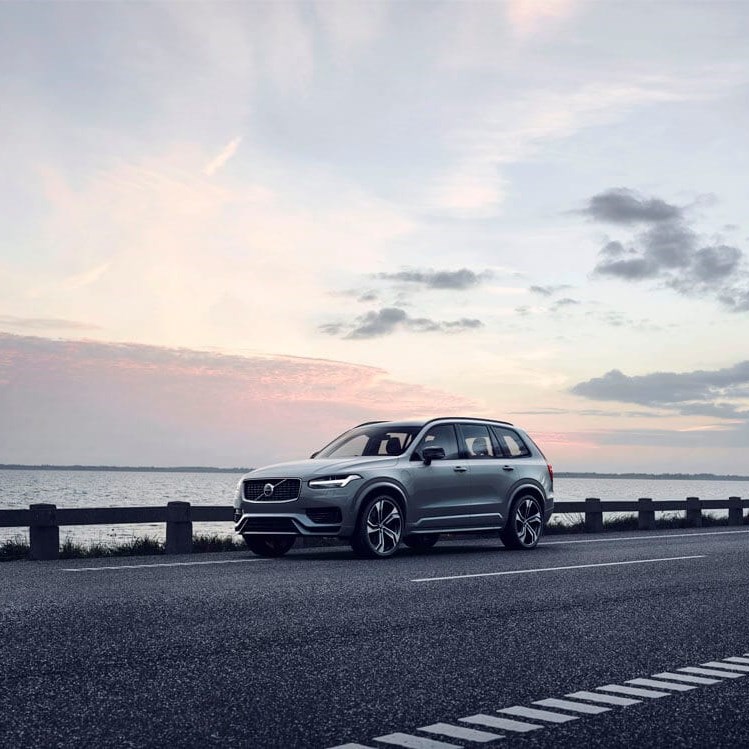 Volvo Car Russia открывает приём заказов на обновлённый внедорожник XC90 